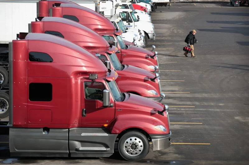 Autonomous big-rigs to displace truck drivers? Not so fast, experts say